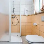 Awesome In With Sauna בית נופש *