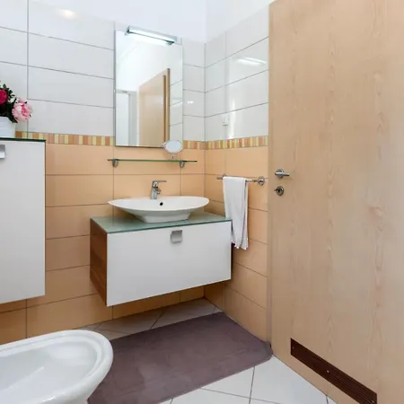 Casa vacanze Awesome In With Sauna Medolino