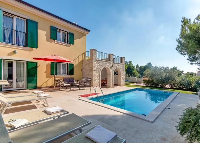 펜션 Cozy In With Sauna *