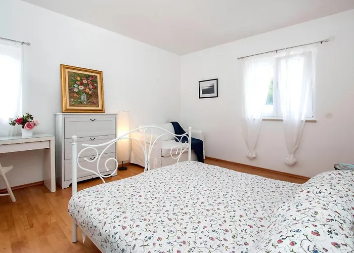 Cozy In With Sauna 펜션 메덜린