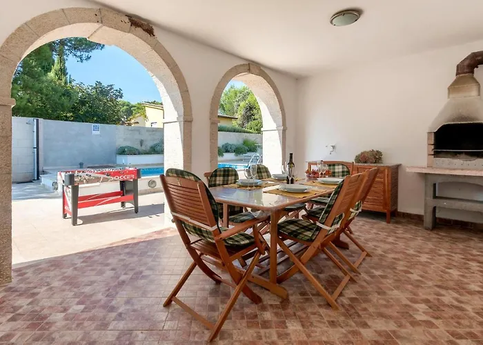 펜션 Cozy In With Sauna 메덜린