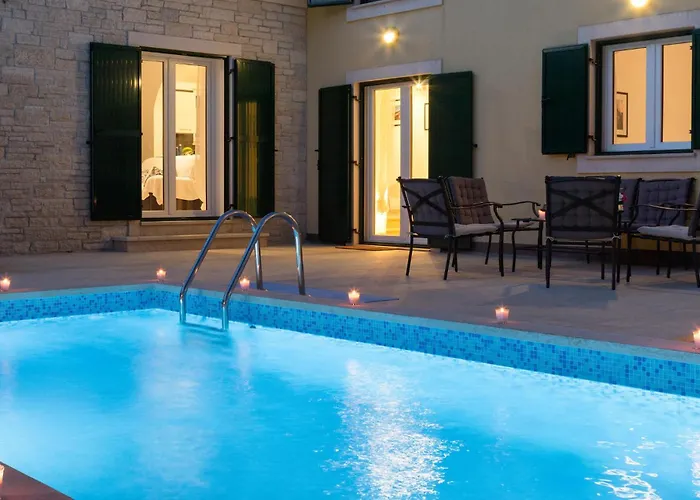 펜션 Cozy In With Sauna 메덜린