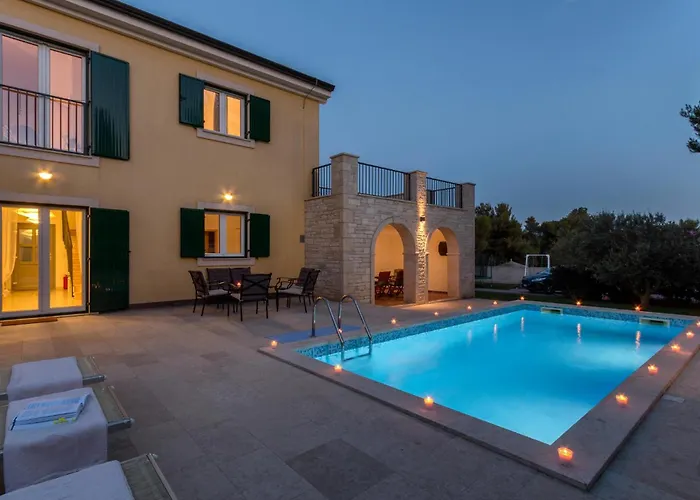 펜션 Cozy In With Sauna